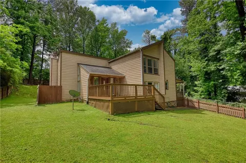 2926 Swarthmore Dr, Lawrenceville, GA 30044