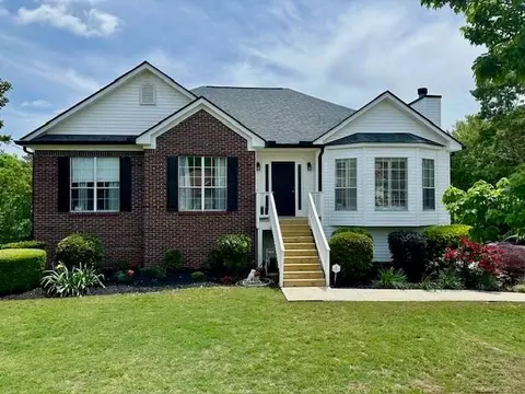 4715 Deer Crossing Ct, Flowery Branch, GA 30542