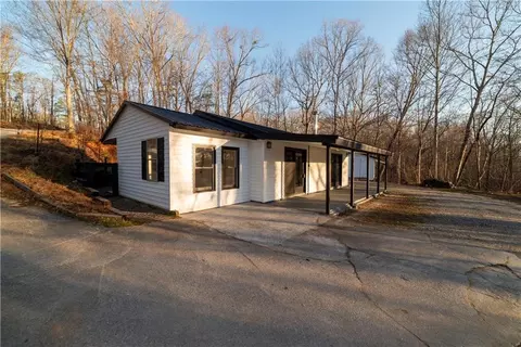 7845 Belton Bridge Rd, Lula, GA 30554