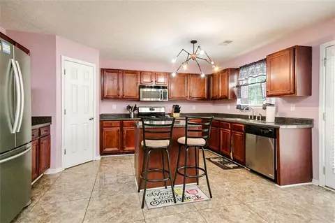 Kitchen - 13347 Henderson Ct, Hampton, GA 30228 photo 2 of 2