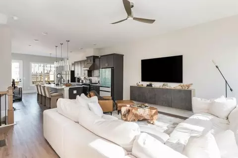 1371 Walking Way, Atlanta, GA 30316