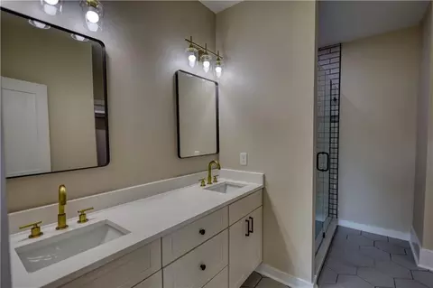 Bath - 25 Oakbrook Ln, Covington, GA 30016 photo 1 of 8