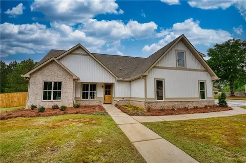 25 Oakbrook Ln, Covington, GA 30016