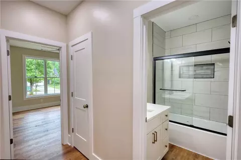 Entry Way - 25 Oakbrook Ln, Covington, GA 30016 photo 2 of 3