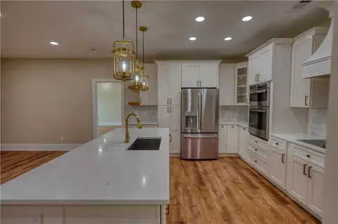Kitchen - 25 Oakbrook Ln, Covington, GA 30016 photo 6 of 6