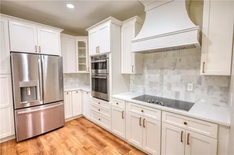 Kitchen - 25 Oakbrook Ln, Covington, GA 30016 photo 4 of 6