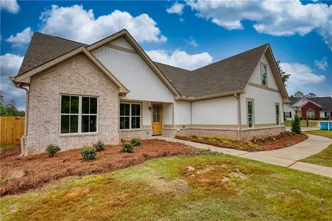 Exterior - 25 Oakbrook Ln, Covington, GA 30016 photo 10 of 10