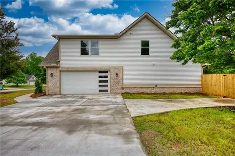 Exterior - 25 Oakbrook Ln, Covington, GA 30016 photo 9 of 10