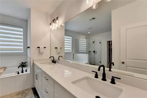Bath - 4391 Encore Blvd, Duluth, GA 30097 photo 4 of 8