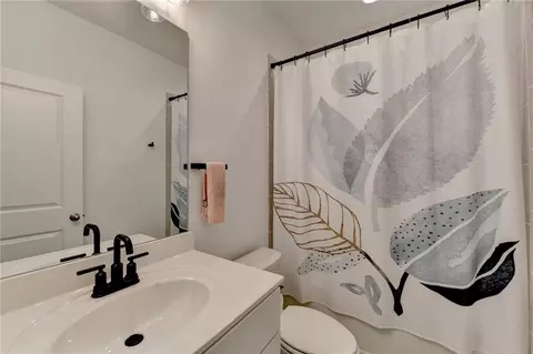 Bath - 4391 Encore Blvd, Duluth, GA 30097 photo 3 of 8
