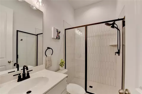Bath - 4391 Encore Blvd, Duluth, GA 30097 photo 2 of 8