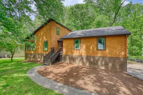 3312 Crossing Dr, Snellville, GA 30078
