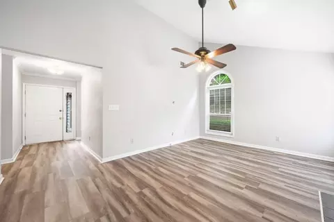 3765 Windsor Cir, Clarkston, GA 30021 photo 16