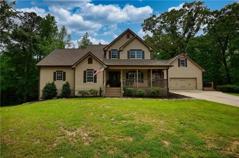 547 Ellington Rd, Oxford, GA 30054