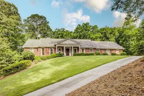 3845 Parian Rdg NW, Atlanta, GA 30327