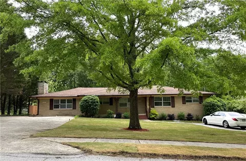 8660 Bowden St, Douglasville, GA 30134