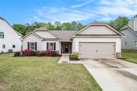 3383 Kottayam Ct, Statham, GA 30666