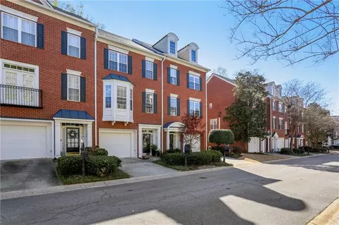 1407 Waters Edge Trl, Roswell, GA 30075