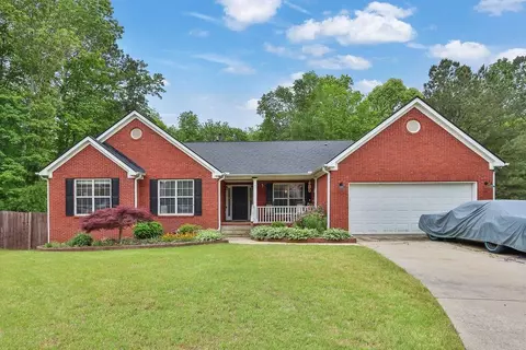 2582 Oak Bluff Dr, Dacula, GA 30019