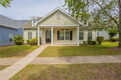6053 Park Close, Fairburn, GA 30213