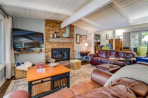 Living - 455 Mayo Rd, Covington, GA 30014 photo 4 of 8