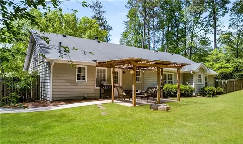 Exterior - 45 Pine Tree Dr, Mcdonough, GA 30252 photo 2 of 3