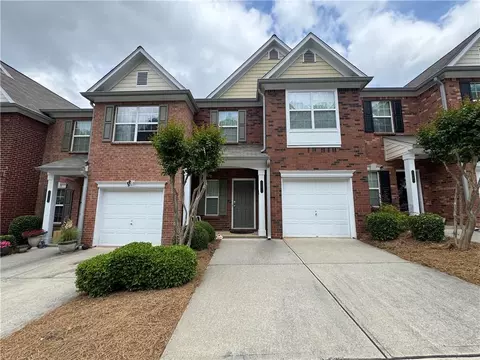 3871 Pleasant Oaks Dr, Lawrenceville, GA 30044
