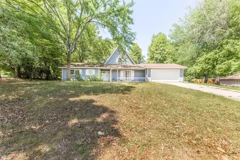 119 Lake Front Dr, Warner Robins, GA 31088