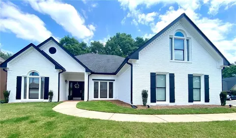 805 Doe Hill Ln, Roswell, GA 30075