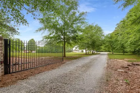 300 Massengale Rd, Brooks, GA 30205 photo 2