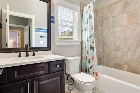 Bath - 2935 Manorview Ln, Milton, GA 30004 photo 6 of 9