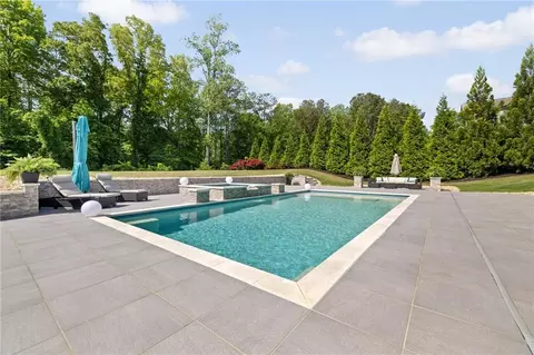 Exterior - 2935 Manorview Ln, Milton, GA 30004 photo 6 of 11