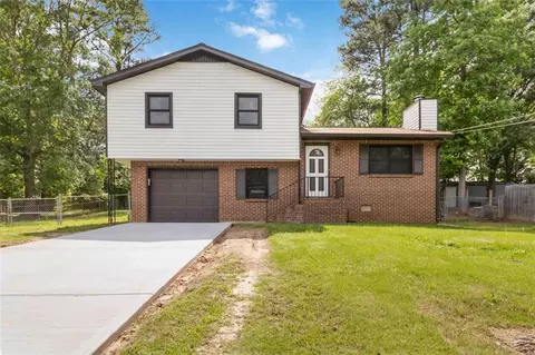 2469 Silver King Dr, Grayson, GA 30017