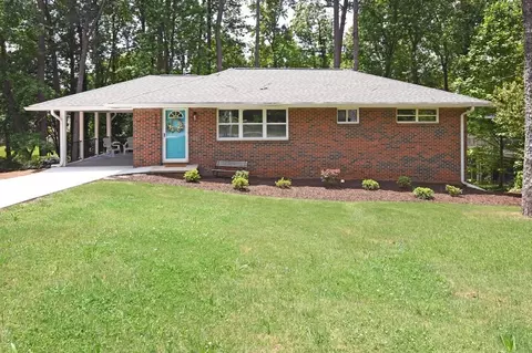 1140 Starline Dr SE, Smyrna, GA 30080