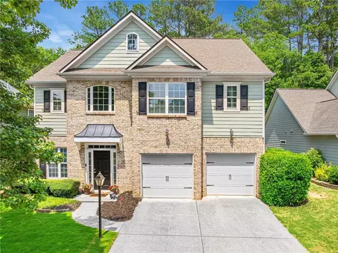 525 Roland Manor Dr, Dacula, GA 30019