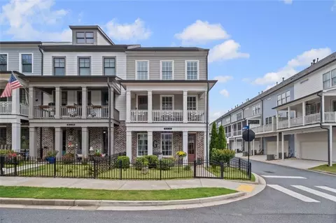 214 Bluestone Dr, Woodstock, GA 30188