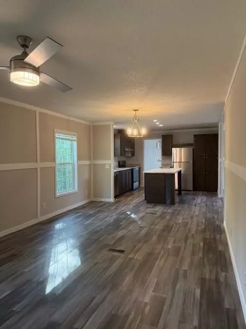 Living - 332 Dewaters Rd, Commerce, GA 30529 photo 1 of 2