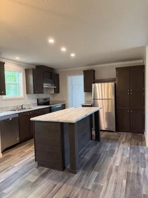 Kitchen - 300 Dewaters Rd, Commerce, GA 30529 photo 1 of 2