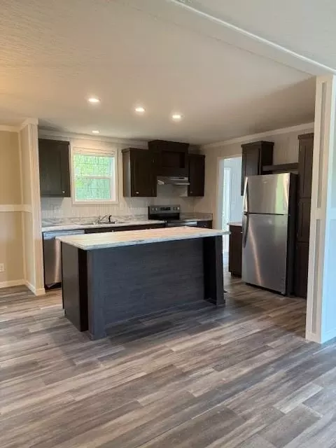 Kitchen - 300 Dewaters Rd, Commerce, GA 30529 photo 2 of 2