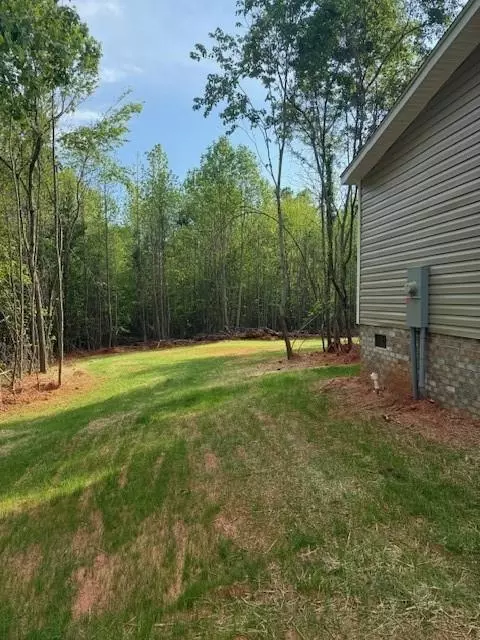 300 Dewaters Rd, Commerce, GA 30529