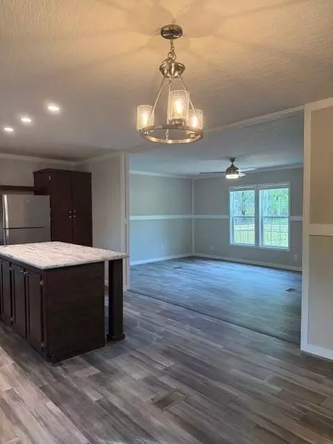 Living - 300 Dewaters Rd, Commerce, GA 30529 photo 2 of 2