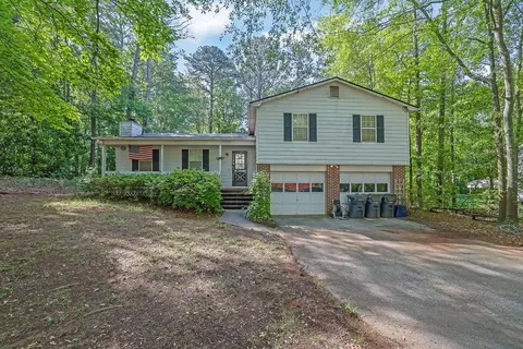 2675 Paul Thomas Dr, Dacula, GA 30019