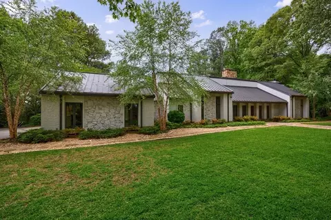 5120 Jett Forest Trl, Atlanta, GA 30327