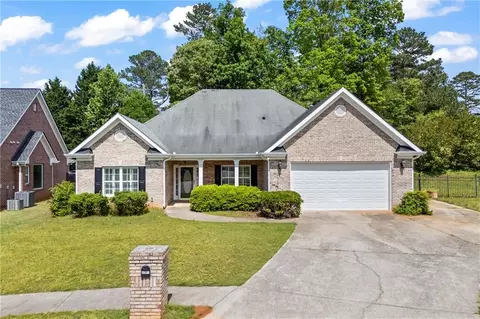 4368 Magnolia Bay Ln, Snellville, GA 30039