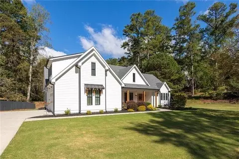 9770 Coleman Rd, Roswell, GA 30075