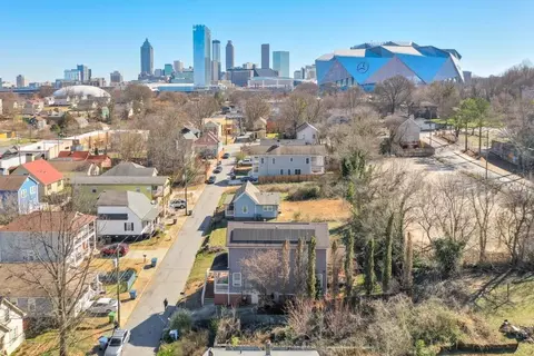 660 Delbridge St NW, Atlanta, GA 30314