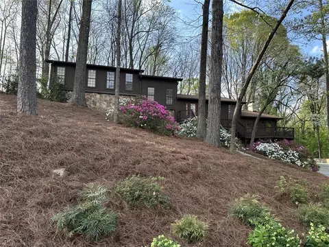 475 Nottingham Dr, Marietta, GA 30066