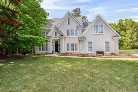 4585 Lakefield Bnd, Berkeley Lake, GA 30096