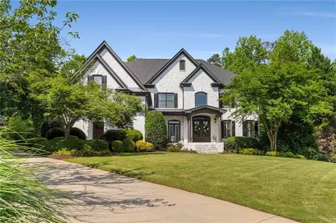 12815 Oak Falls Dr, Alpharetta, GA 30009