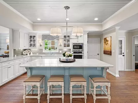 Kitchen - 4643 River Ct, Peachtree Corners, GA 30097 photo 11 of 12